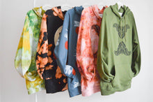 Load image into Gallery viewer, SALE - Olive Moth Organic Cotton Block Printed Hoodie