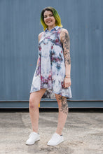 Load image into Gallery viewer, Traveler's Dress with Pockets - New Spring