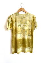 Load image into Gallery viewer, Bamboo T-shirt Natural Dye - Small
